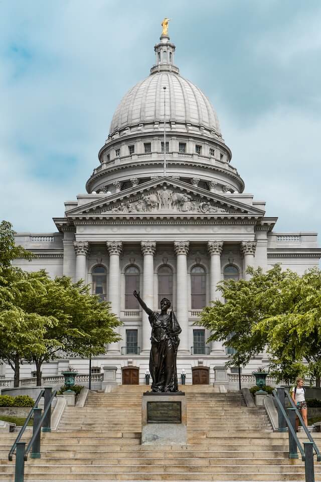 How to start a business in Wisconsin in 2023
